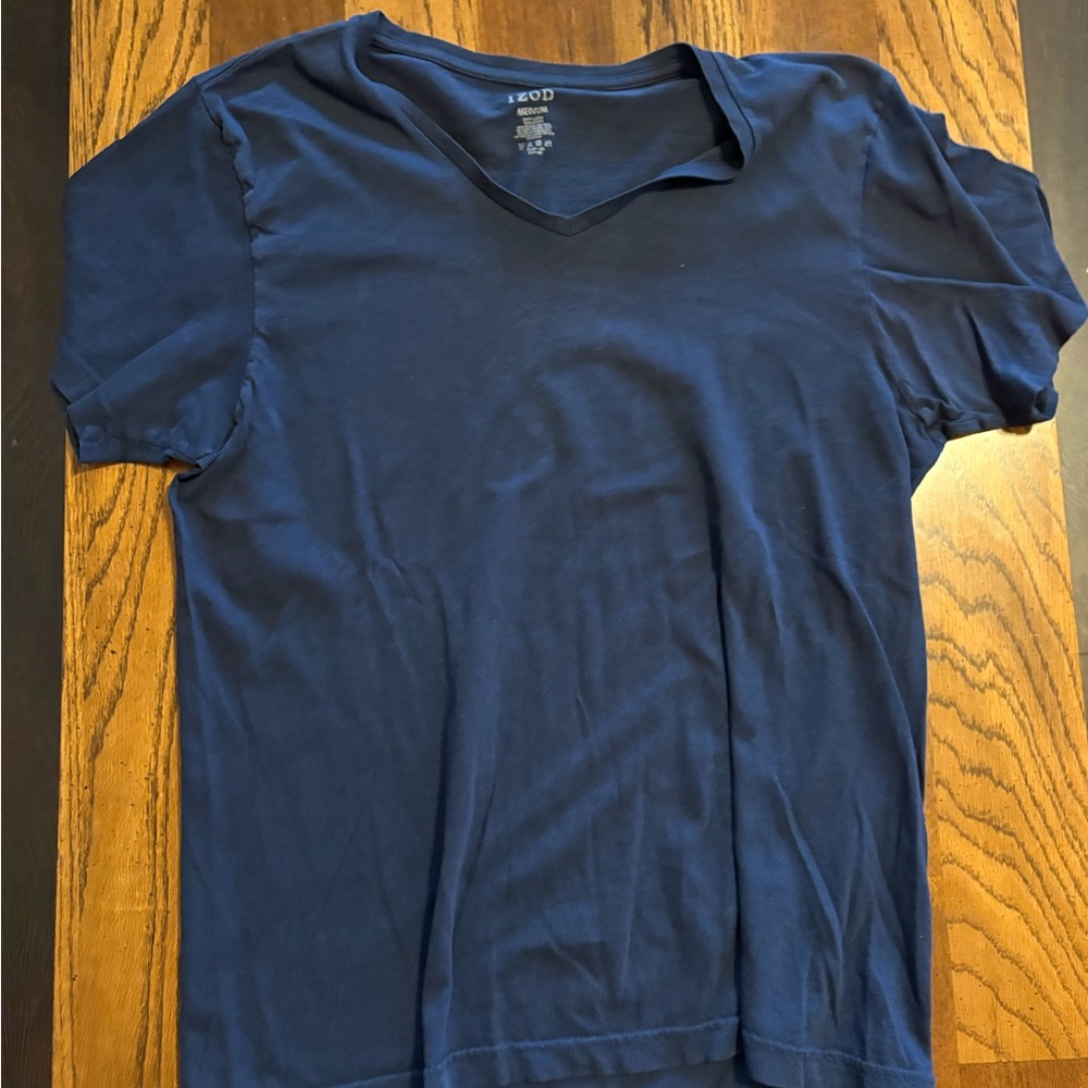 Izod Men's Navy V-Neck Short Sleeve Tee - Picture 3 of 3